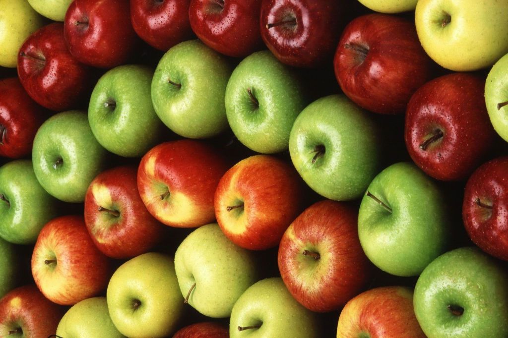 Почему яблоки становятся жирными и можно ли их такими есть?
